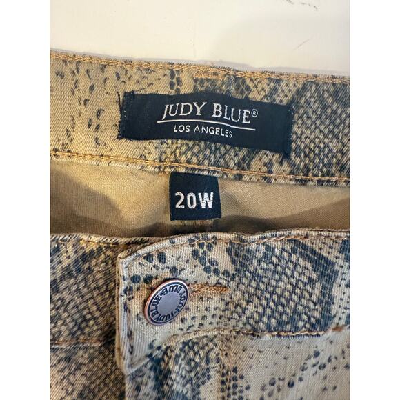 Judy Blue 20W NWT Snakeskin Skinny Jeans Mid Rise Stretchy Denim Plus Size - Picture 2 of 8